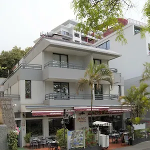 Turísticos Vitoria By Petit Apartahotel Funchal (Madeira)